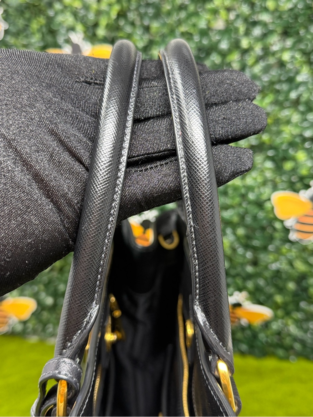 ❌SOLD❌Authentic Prada Black Saffiano Bicolor Leather Saffiano Tote Bag - Picture 14 of 16